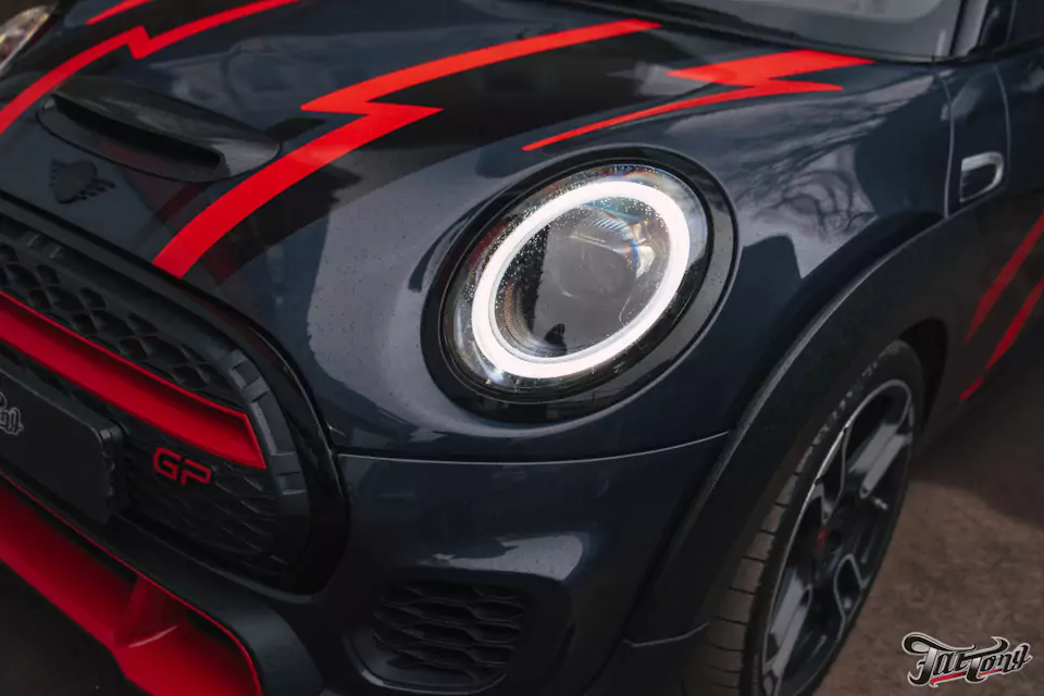 Оклеили в дизайн Mini Cooper GP